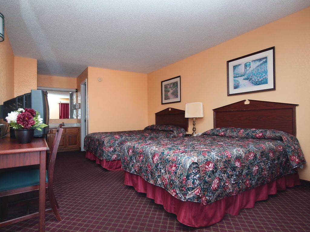 Western Motel Фітцджеральд Номер фото